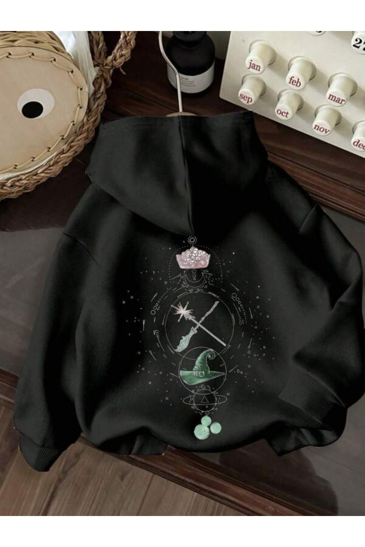 Büyü ve Asa Baskılı Unisex Kapüşonlu Sweatshirt - Siyah