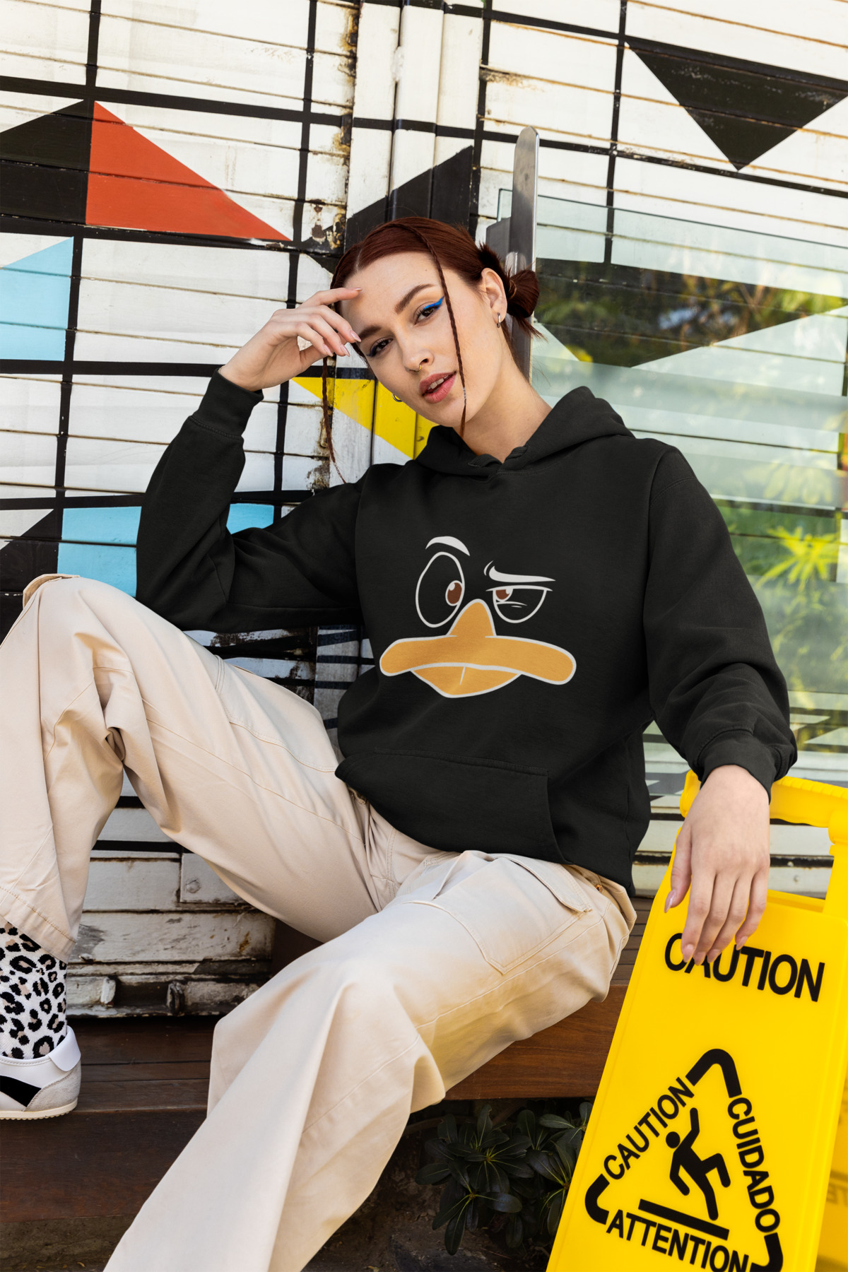 Göz Kırpan Fenomen! Sweatshirt Hoodie İle Tarzına Eğlence Kat! - Siyah